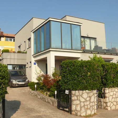Apartment Branimir 奥米沙利 外观 照片